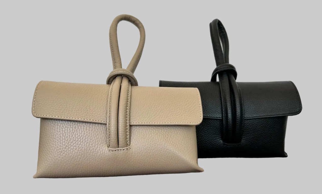 Pochette cuir pleine fleur