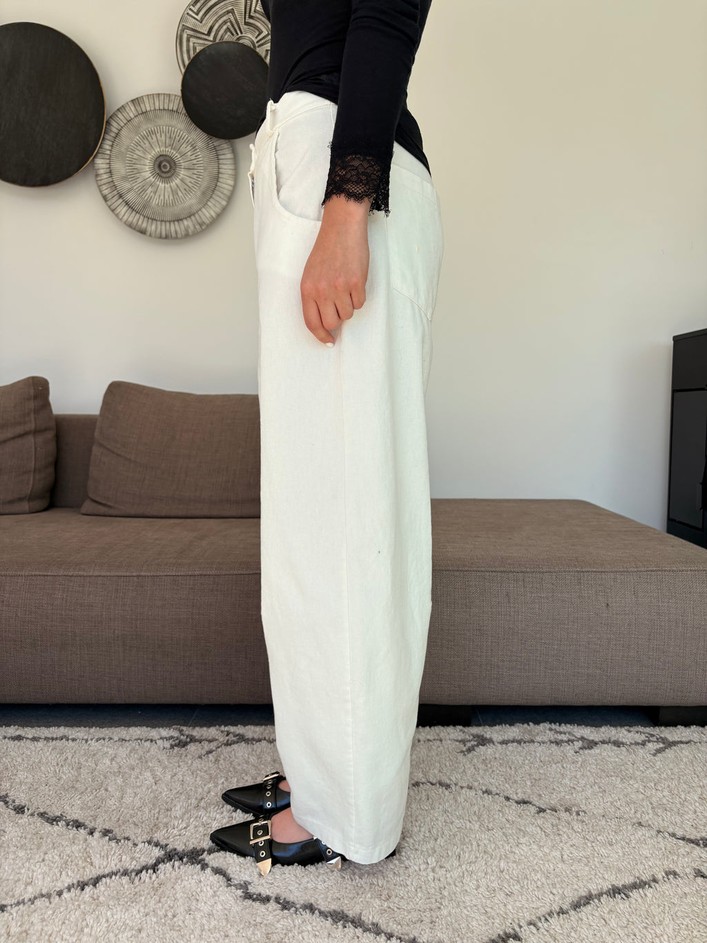Pantalon coupe ballon blanc cassé ou brun