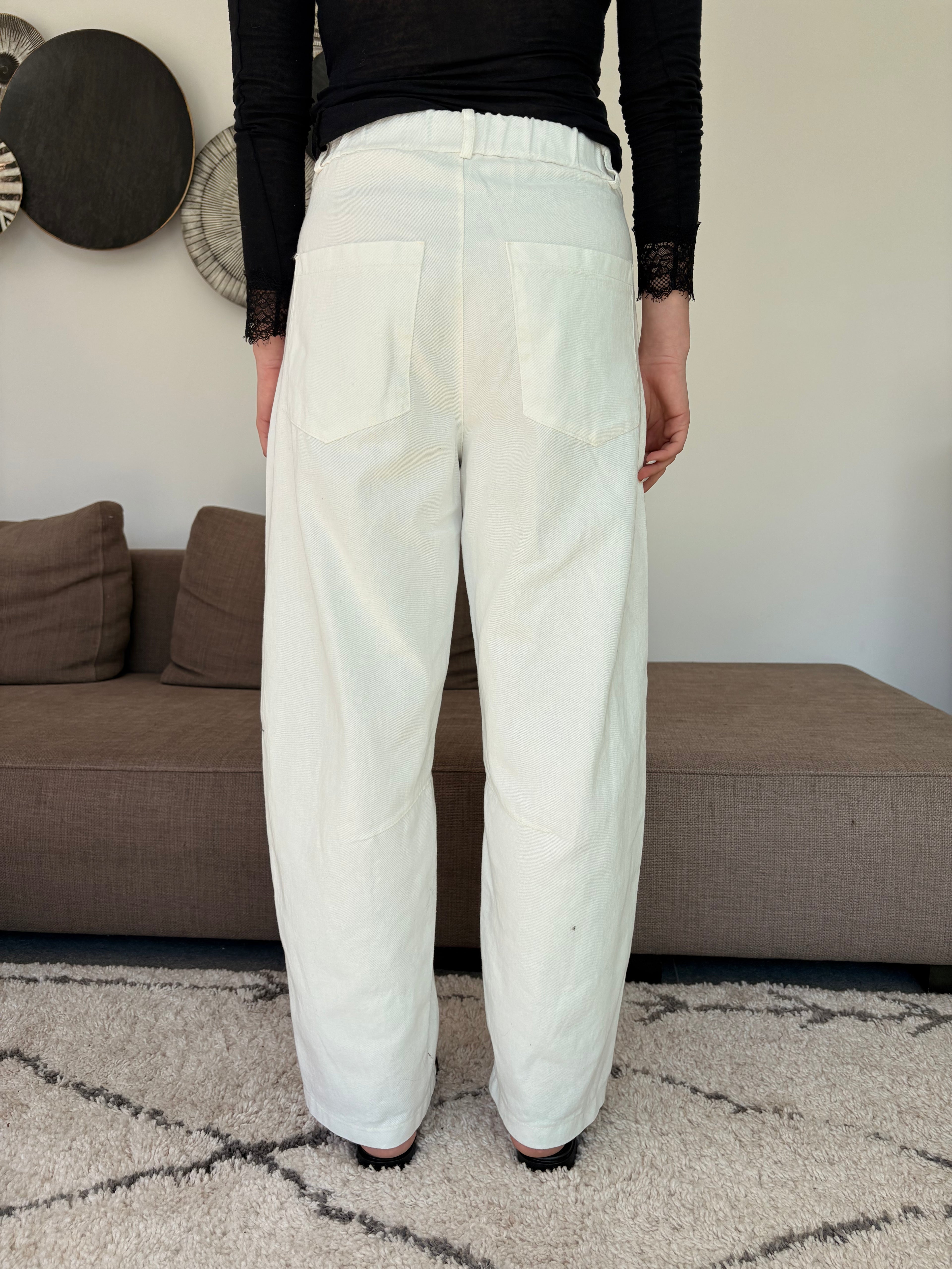 Pantalon coupe ballon blanc cassé ou brun