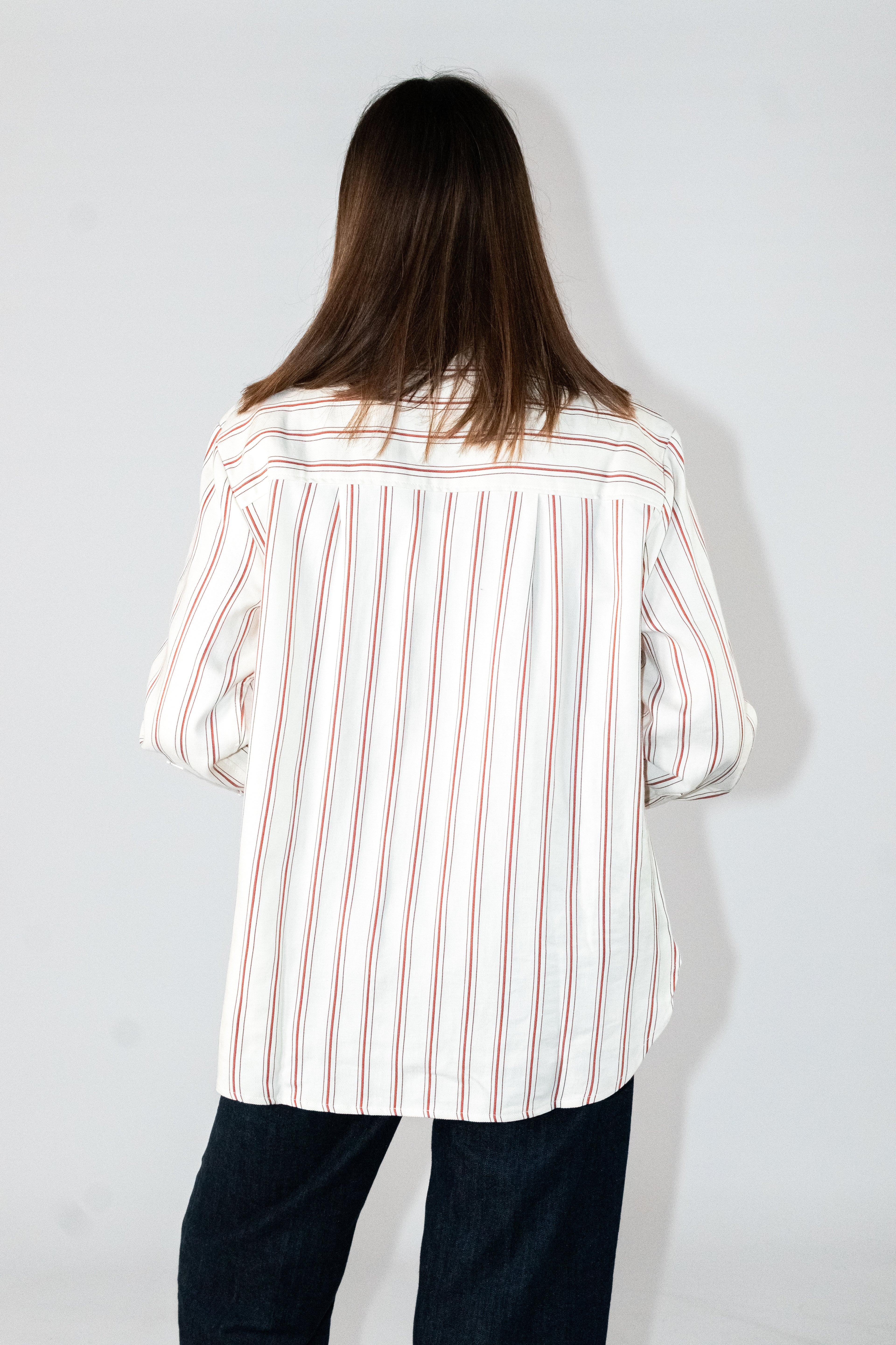 Chemise blanche oversize de la marque Akho