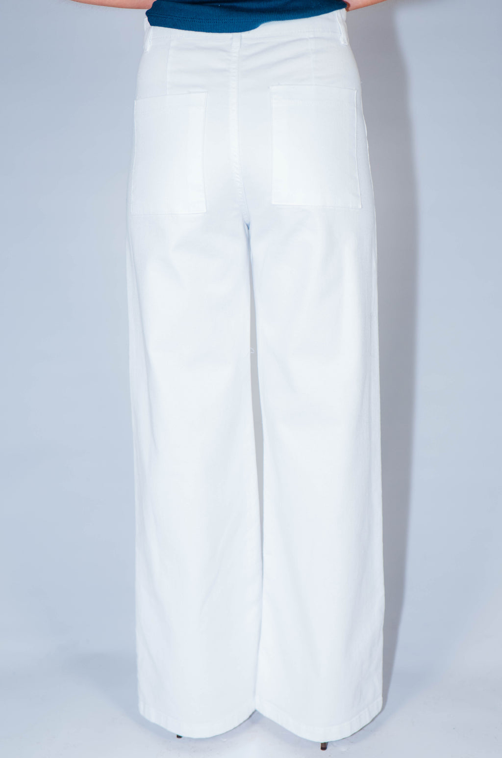 Jean taille haute blanc ou beige