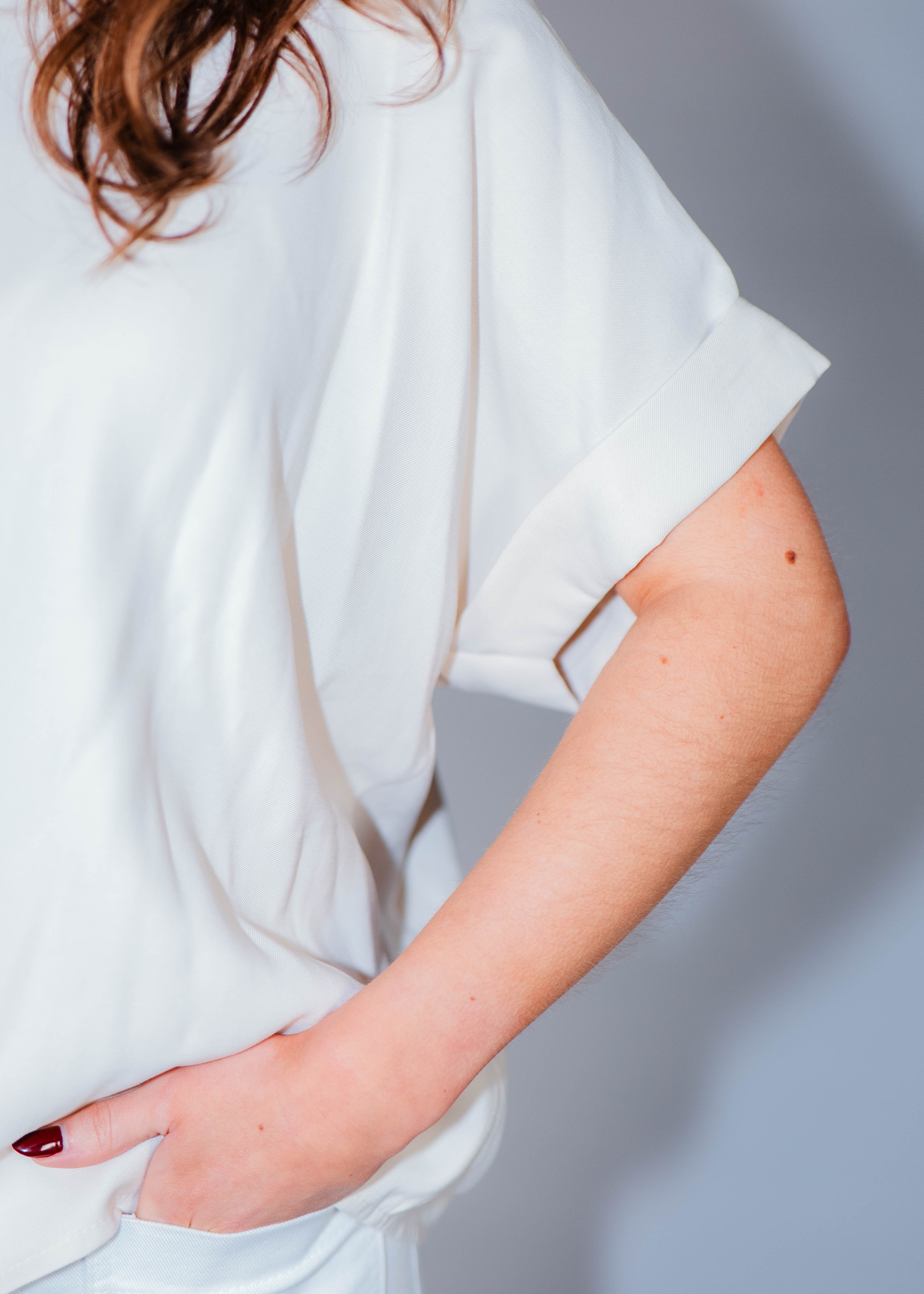 Blouse boutonnée dans le dos
