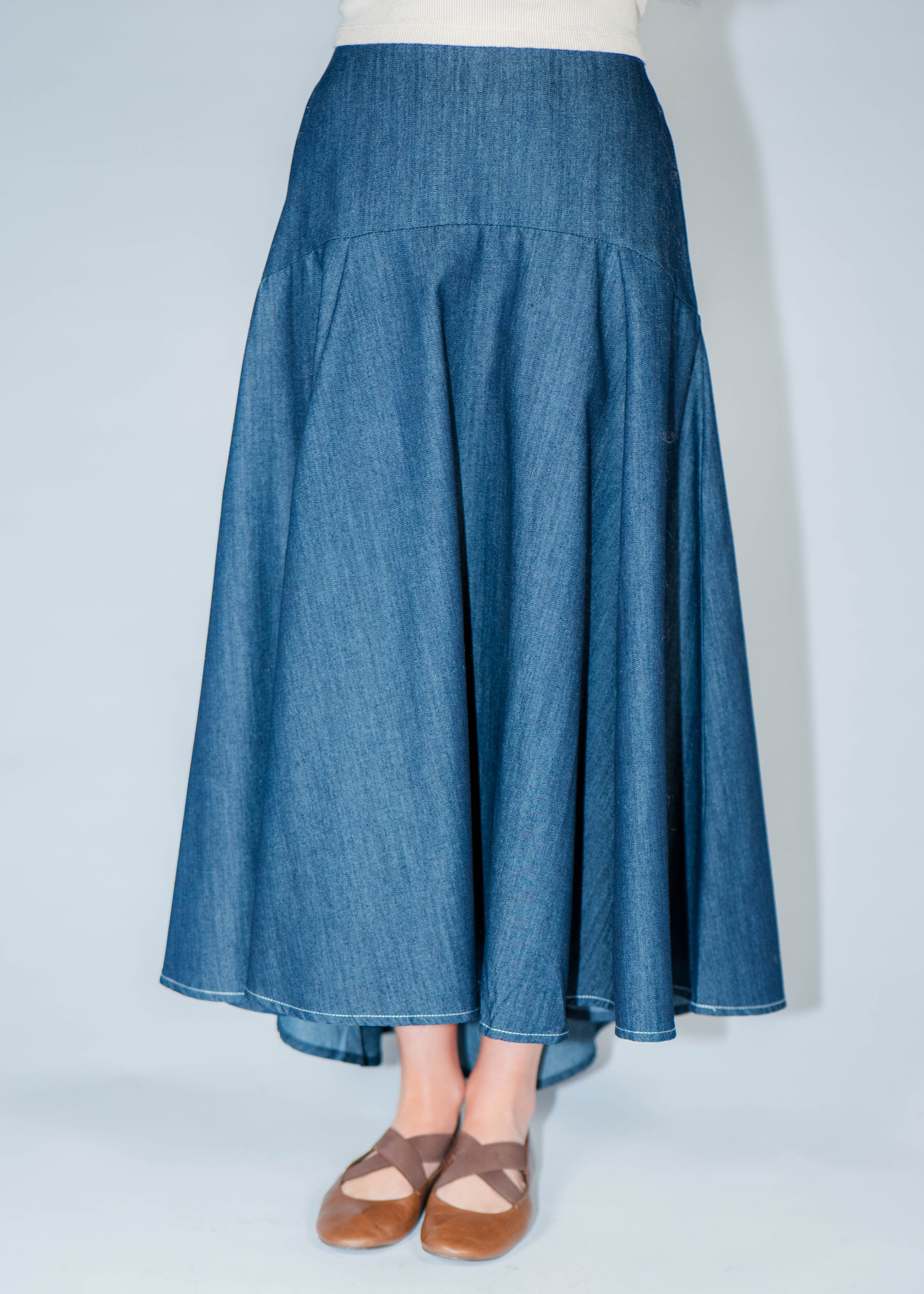 Jupe longue denim fluide asymétrique