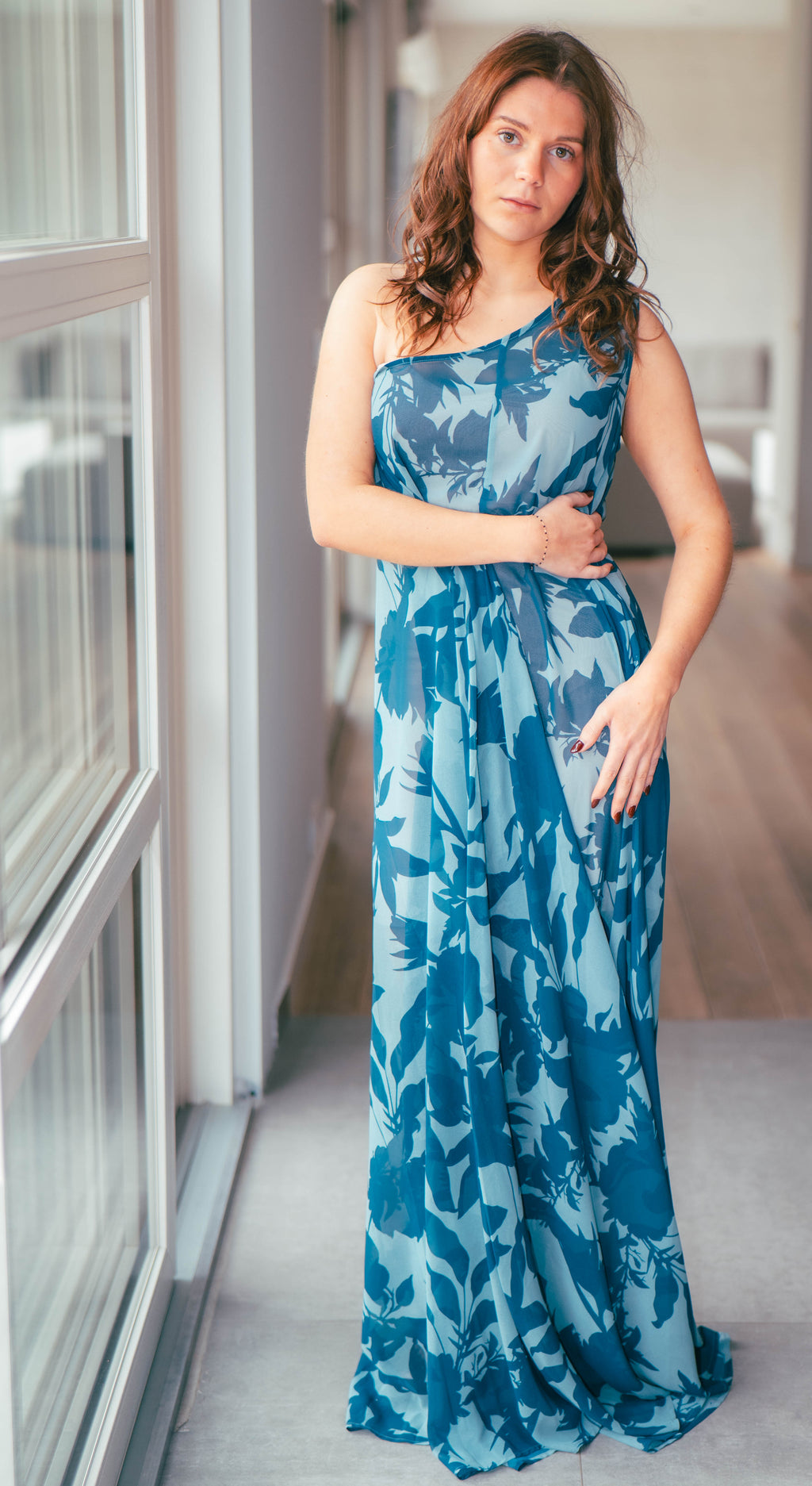 Robe longue asymétrique de la marque Bruna