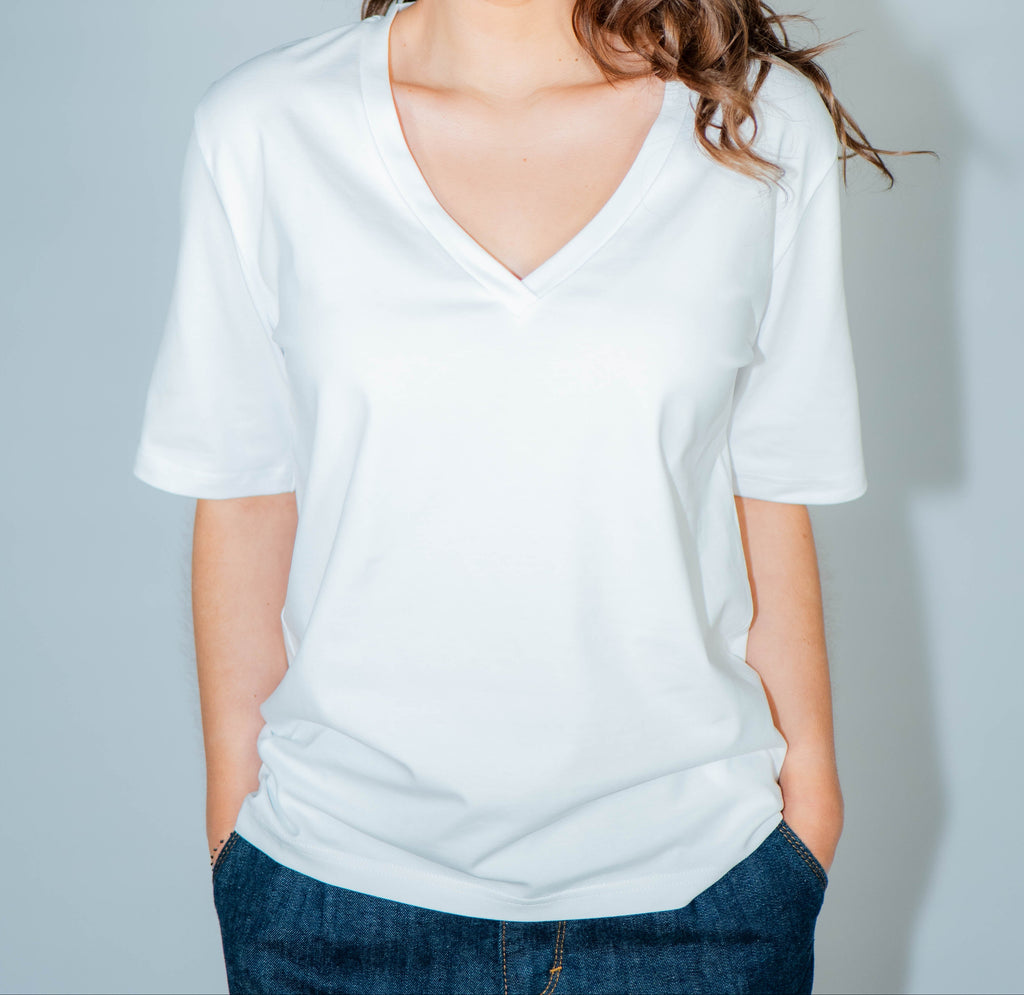 T-shirt blanc col V