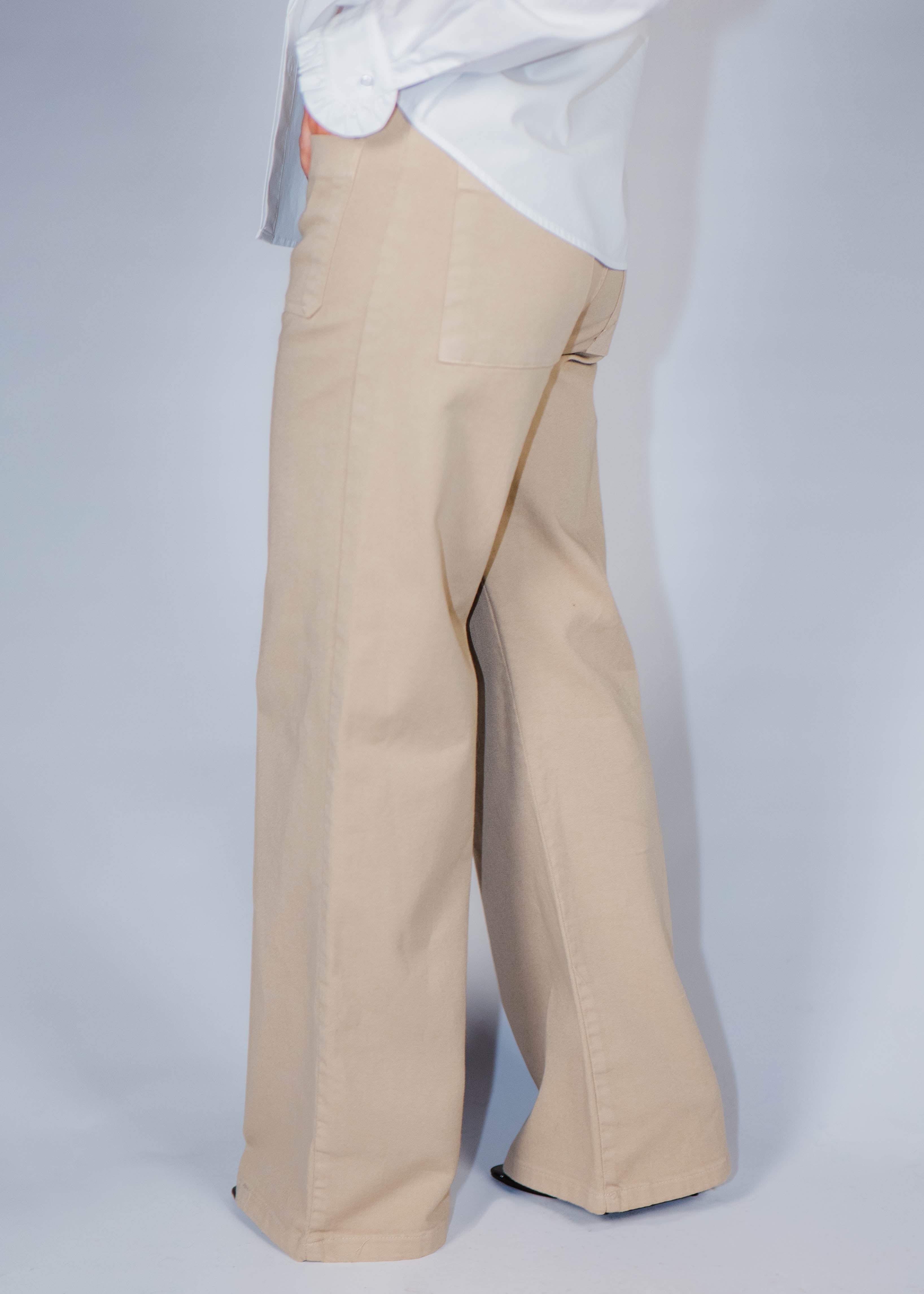 Jean taille haute blanc ou beige