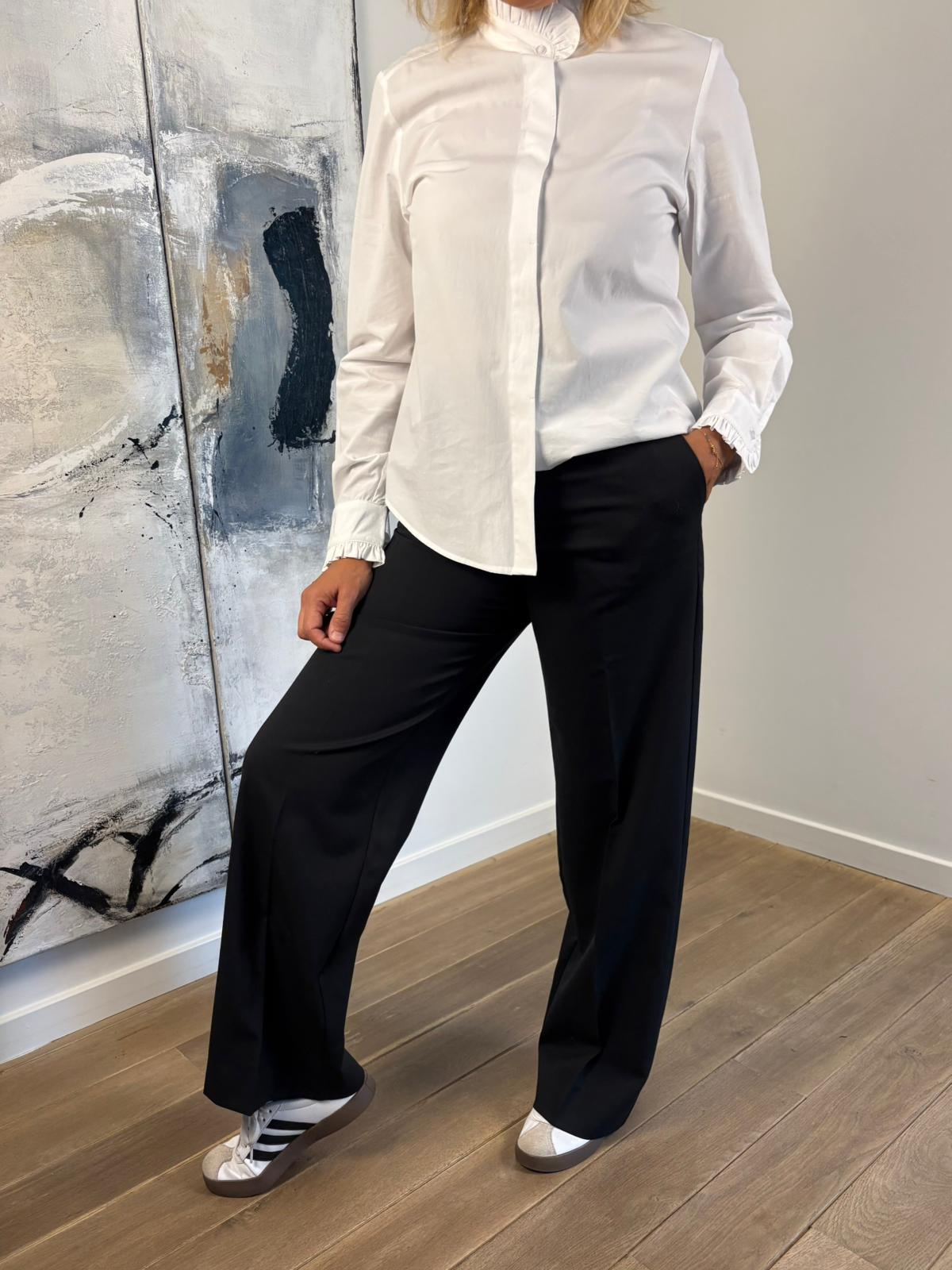 Pantalon de costume noir en laine – Agnė Gilytė